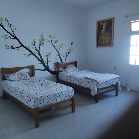 717 Pizarro Guesthouse Trujillo Exterior photo
